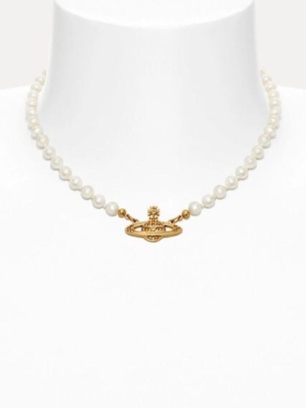 Auth- Vivienne Westwood Mini bas relief choker